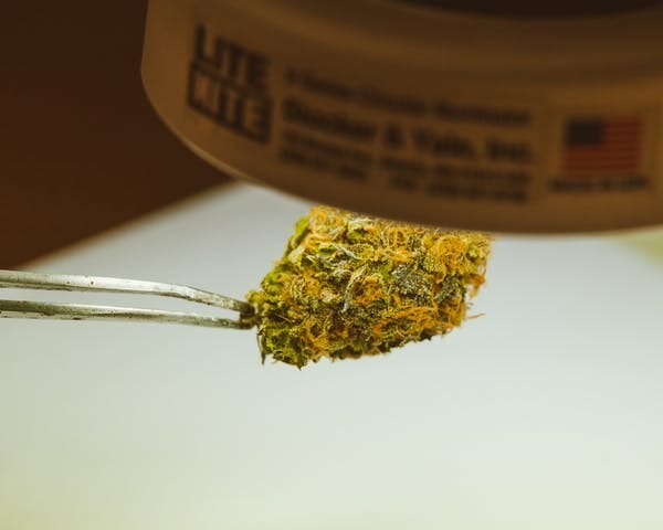 Buy edibles Online Northwest Territories | BC Weed Edible Canada | BC Weed Edible Canada